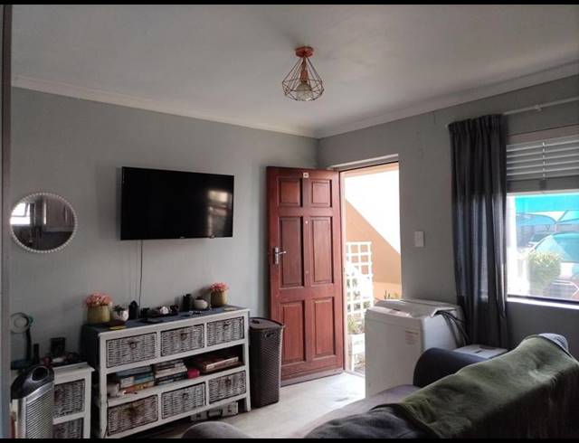 1 BEDROOM PROPERTY TO RENT IN GROENVALLEI